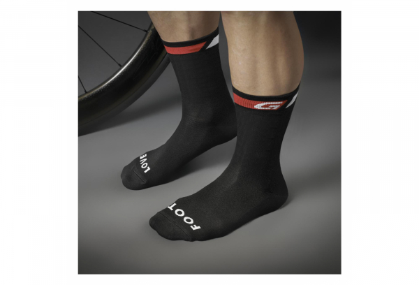 Calcetines GripGrab Classic High Cut - Noir / Rouge 2 Calcetines GripGrab Classic High Cut - Noir / Rouge - Imagen 2